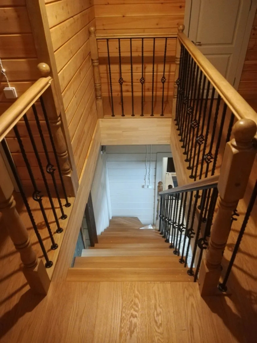 Лестница лиственница