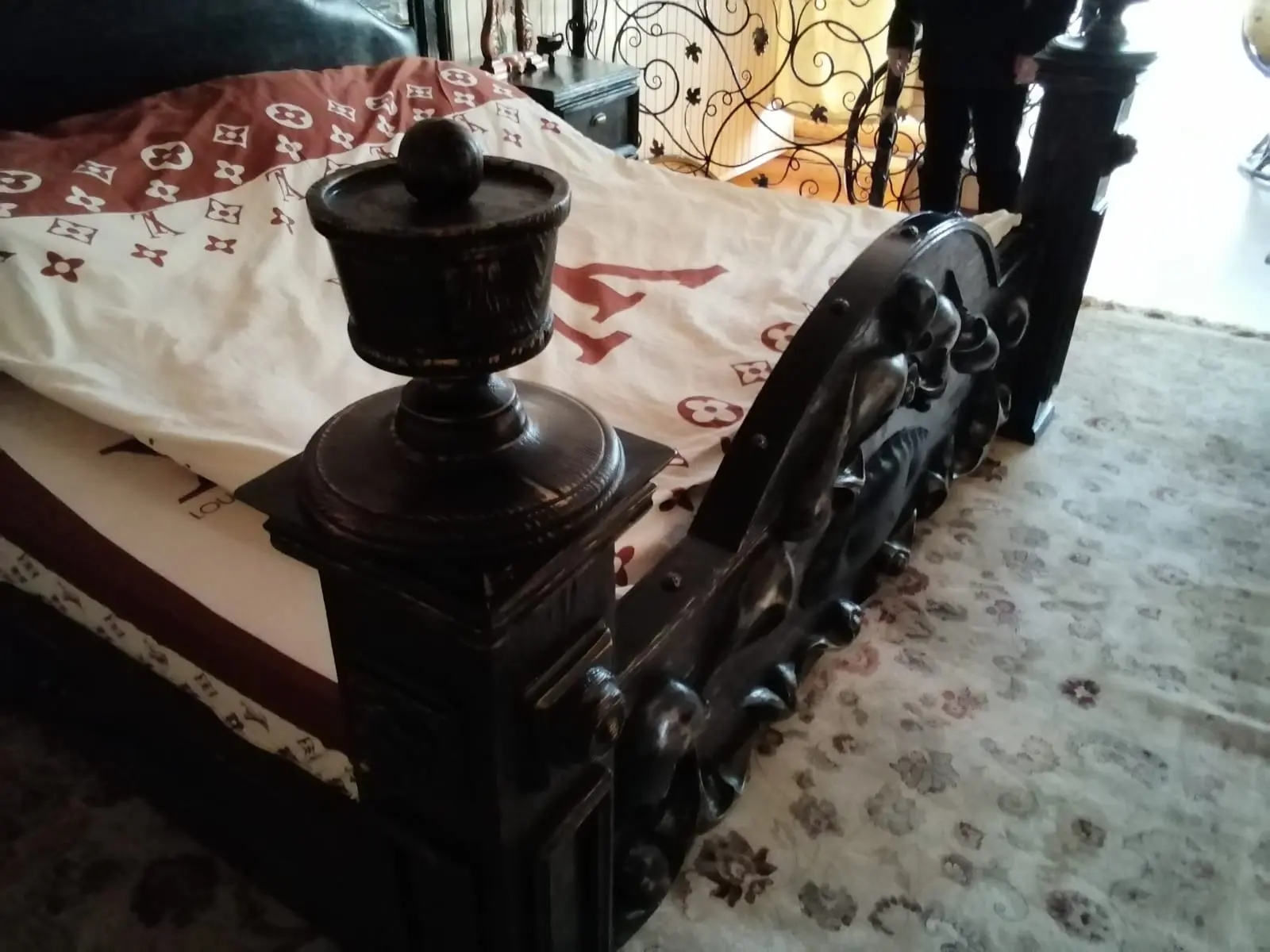 Кровати Дуб